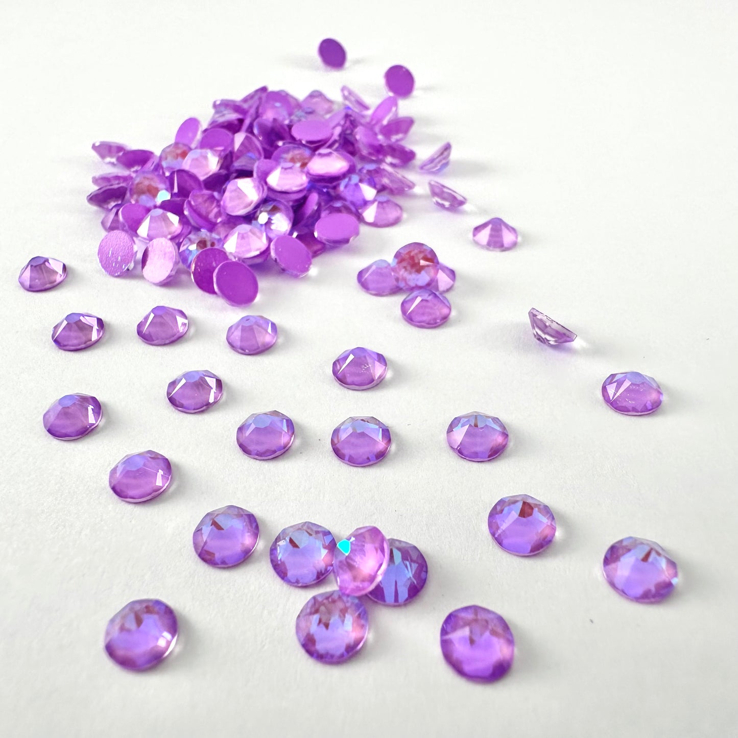 Apricus Electric Violet DeLite Rhinestone