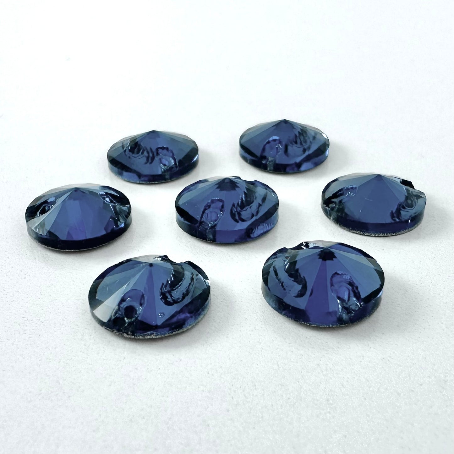 Montana Glass Rivoli