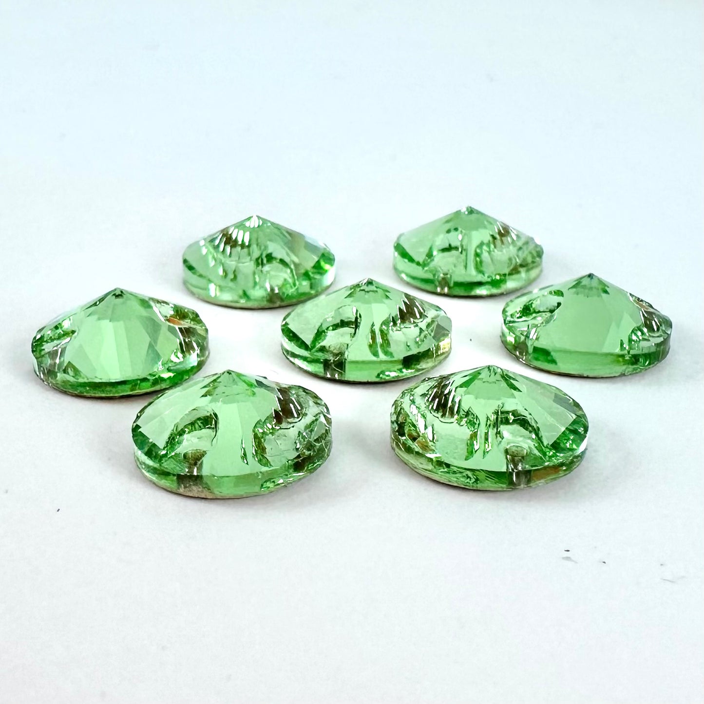 Peridot Glass Rivoli