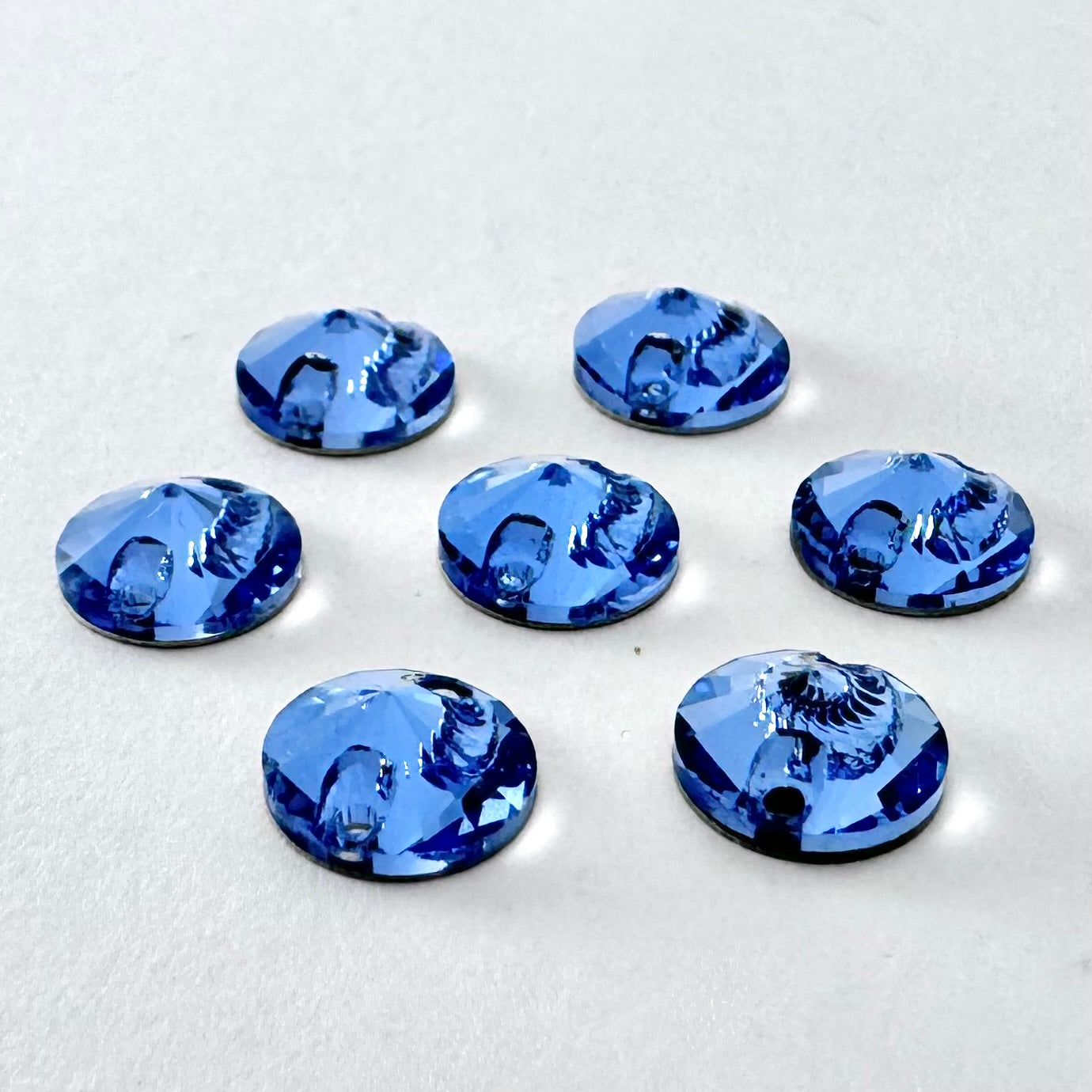 Light Sapphire Glass Rivoli