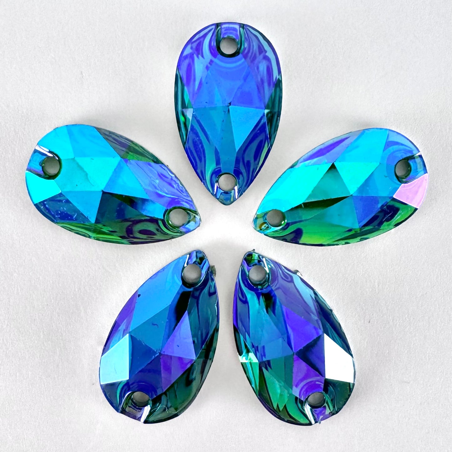 Emerald AB Acrylic Teardrop