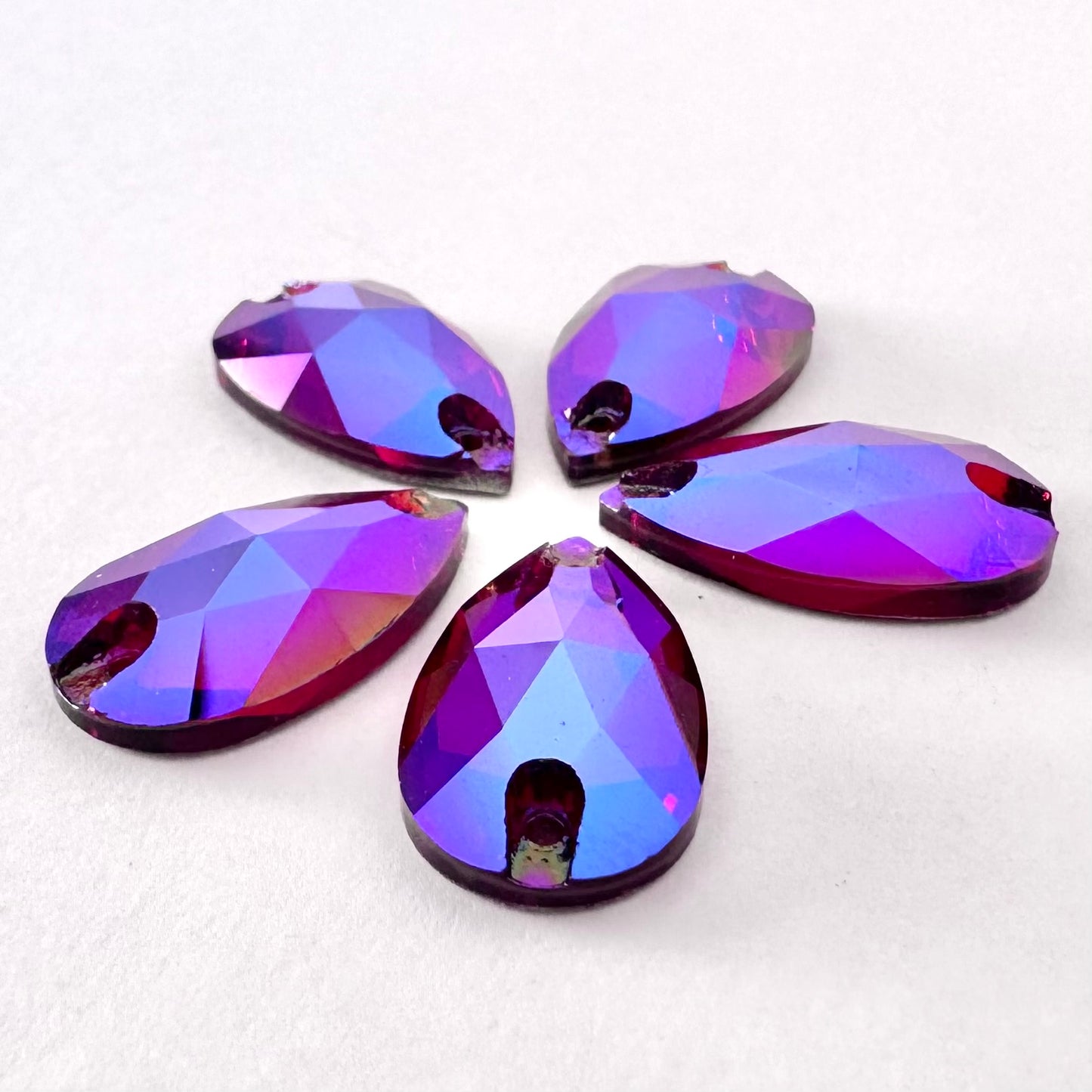 Siam SI Glass Teardrop