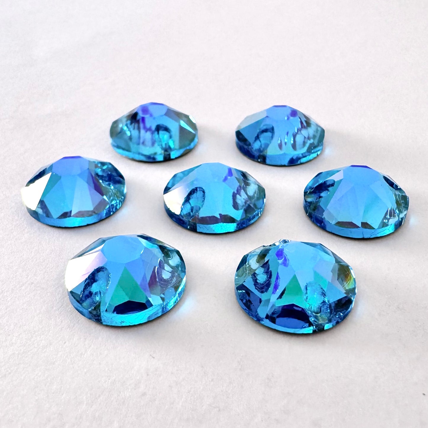 Aquamarine SI Glass Rivoli (3288 facet)