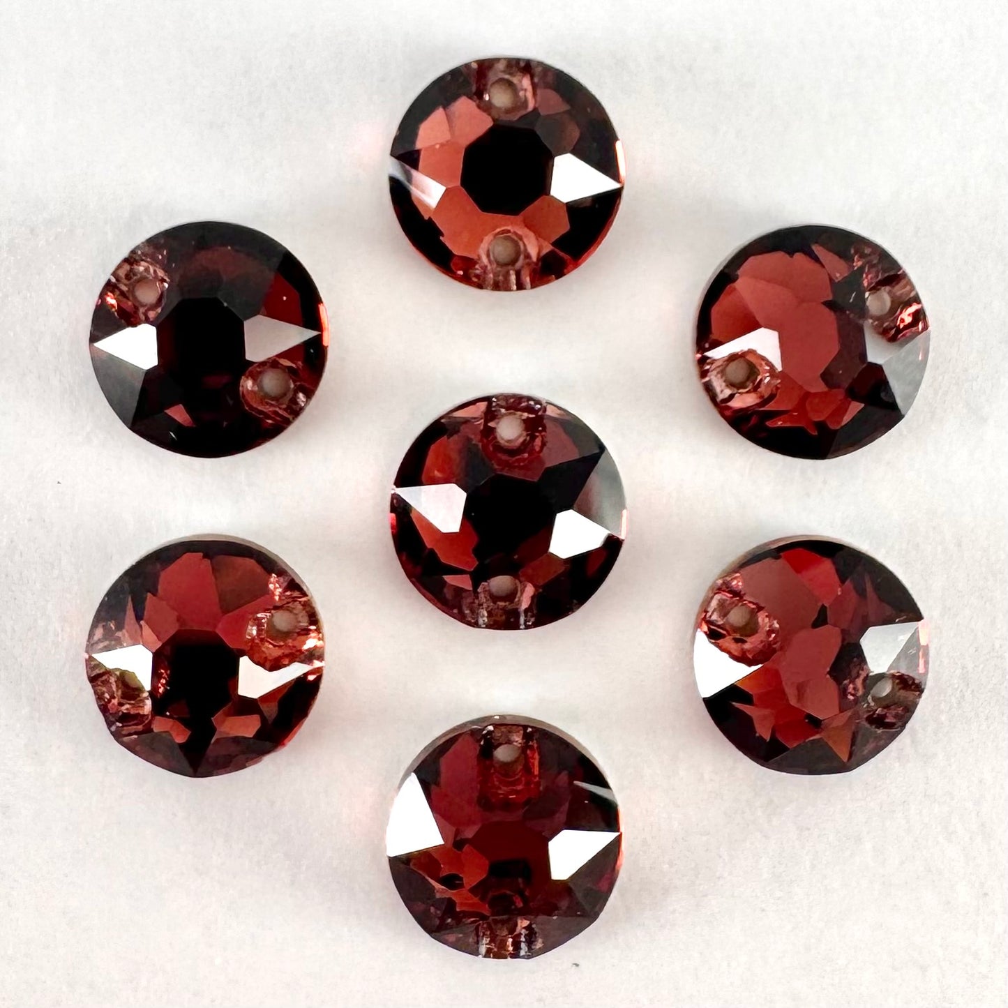 Light Amethyst Glass Rivoli (3288 facet)