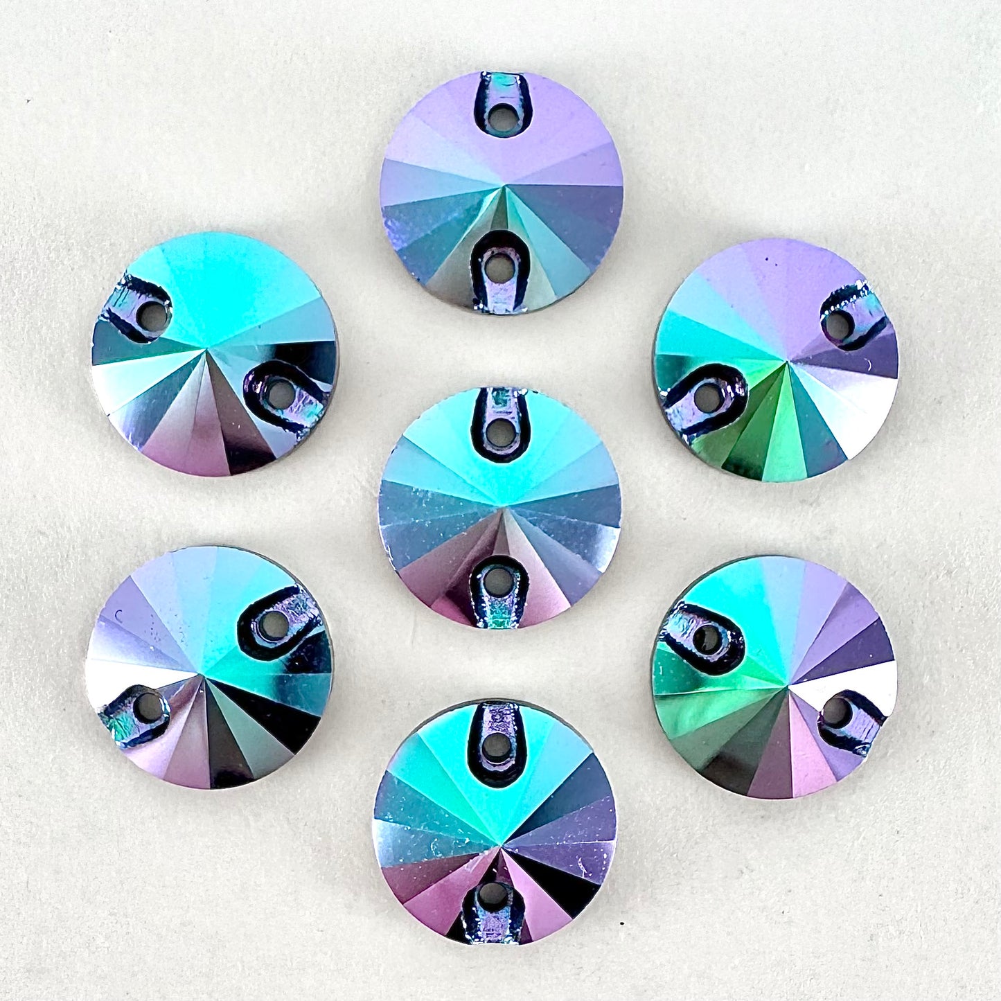 Metallic Emerald Glass Rivoli