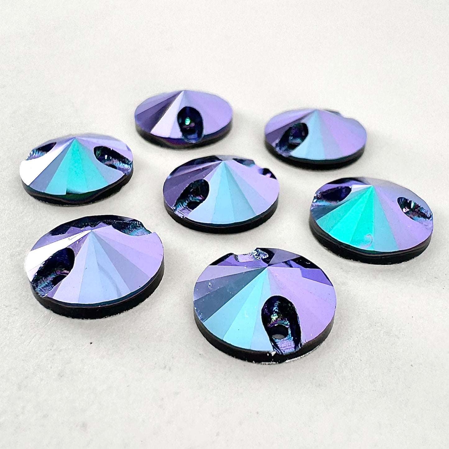Metallic Emerald Glass Rivoli