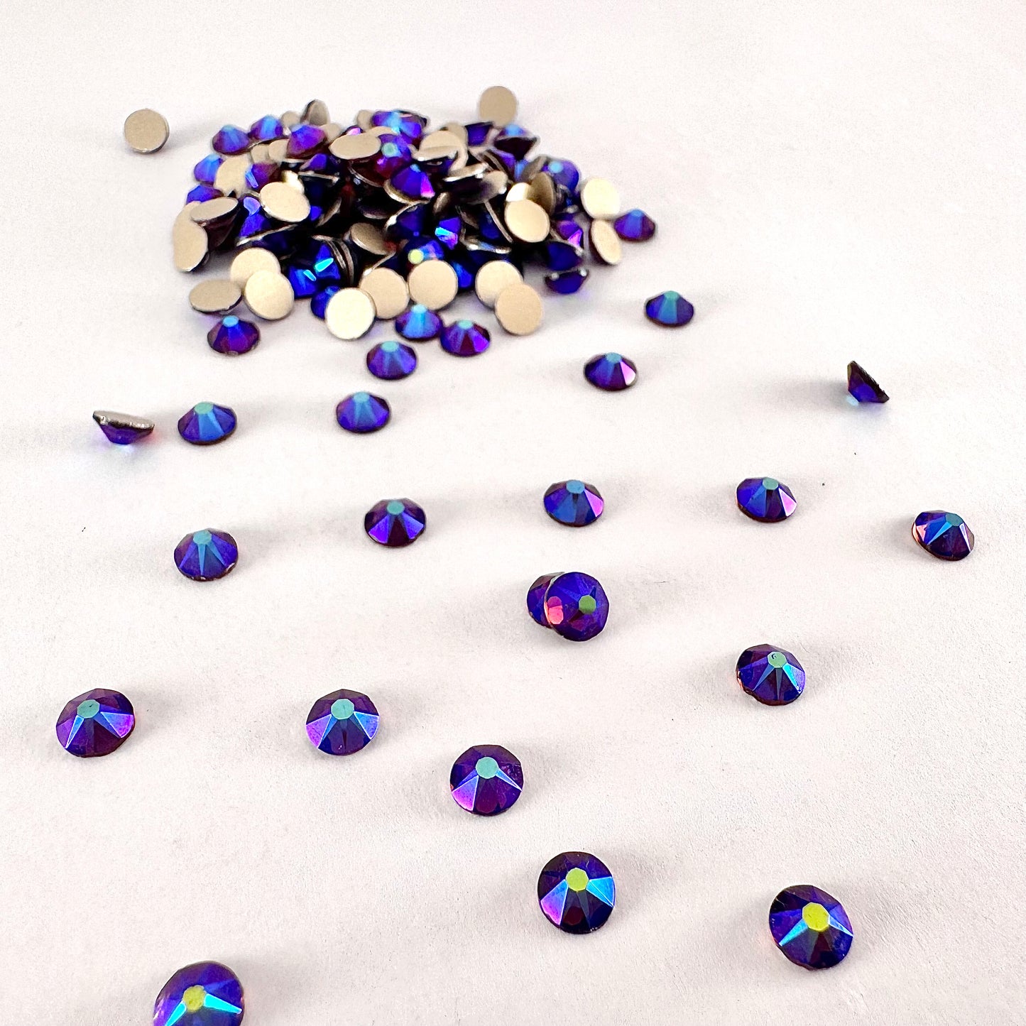 Apricus Dark Amethyst AB Rhinestone