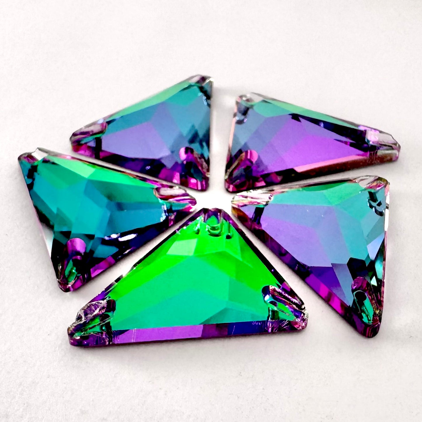 Emerald Heliotrope Slim Glass Triangle