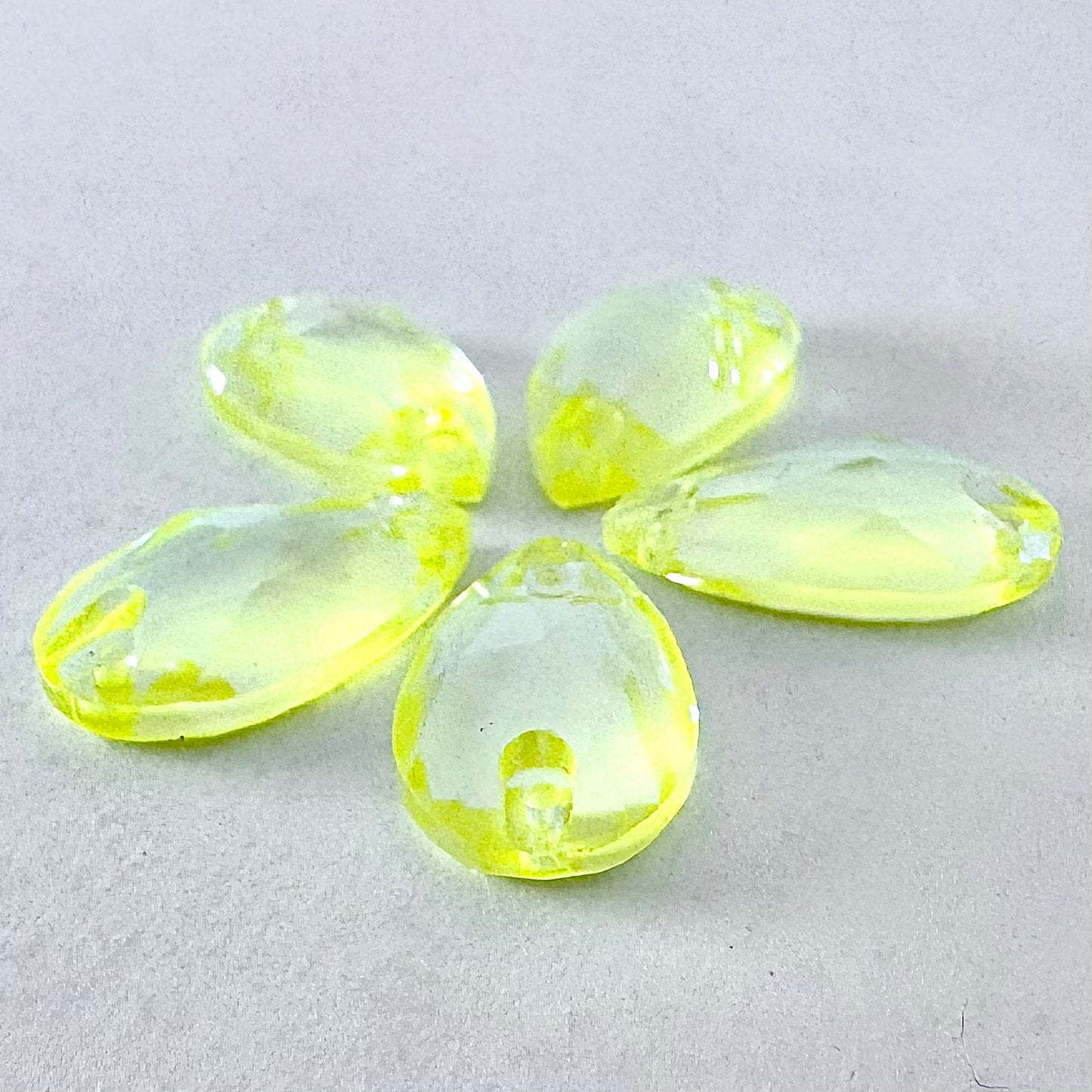 Electric Yellow DeLite Glass Teardrop