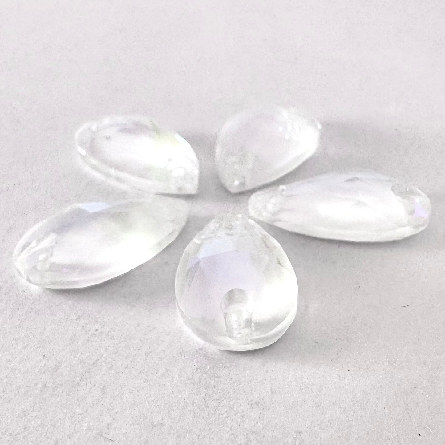 Electric White DeLite Glass Teardrop