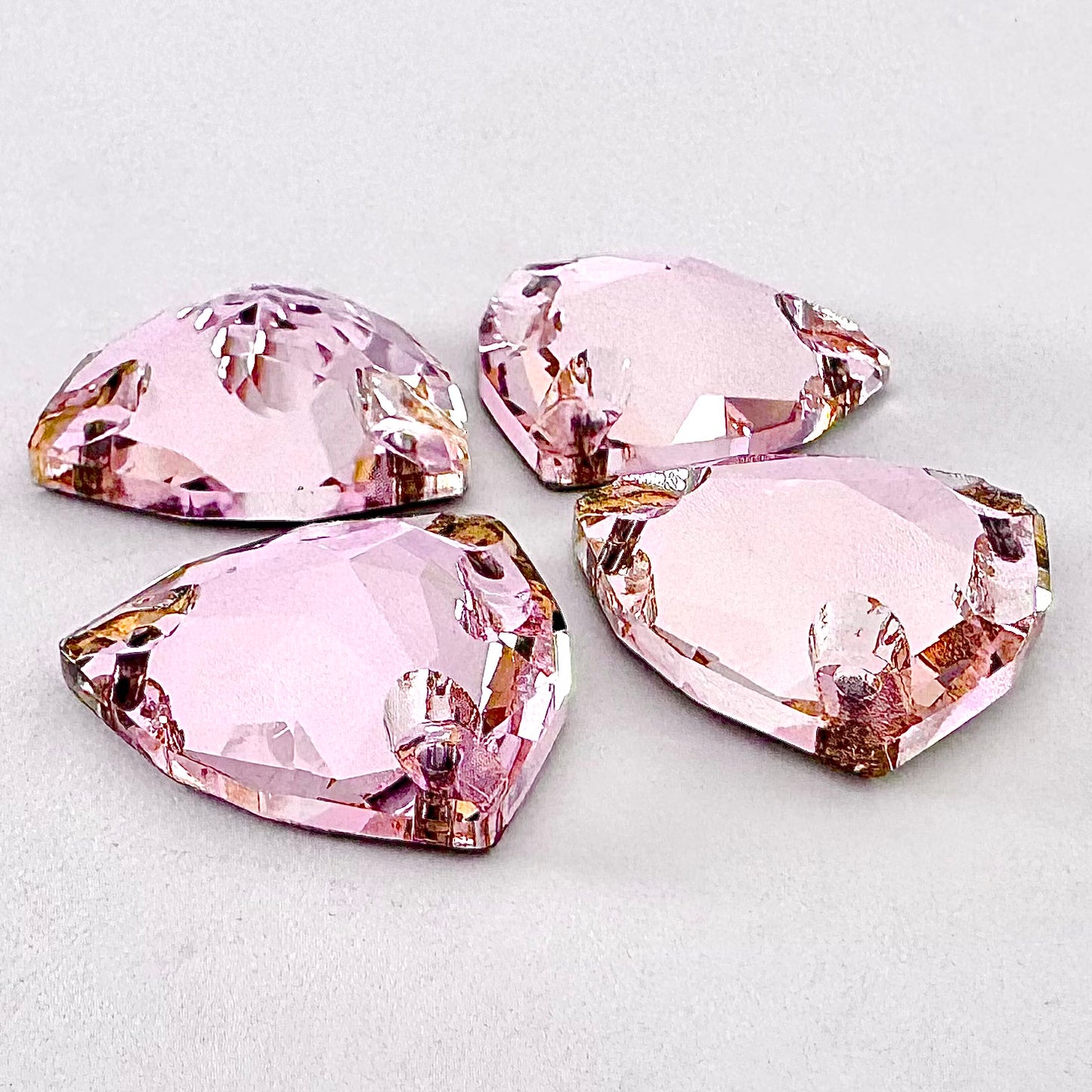 Light Rose Glass Trilliant