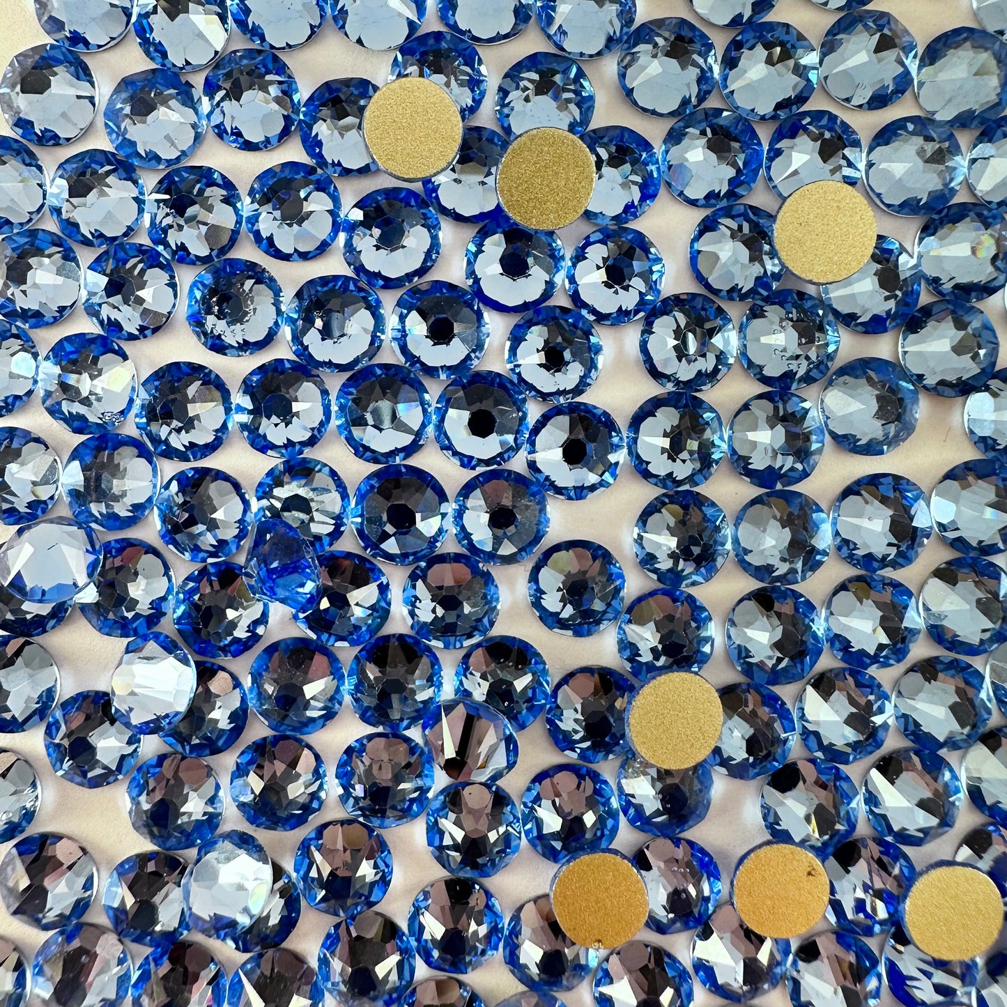 Apricus Light Sapphire Rhinestone