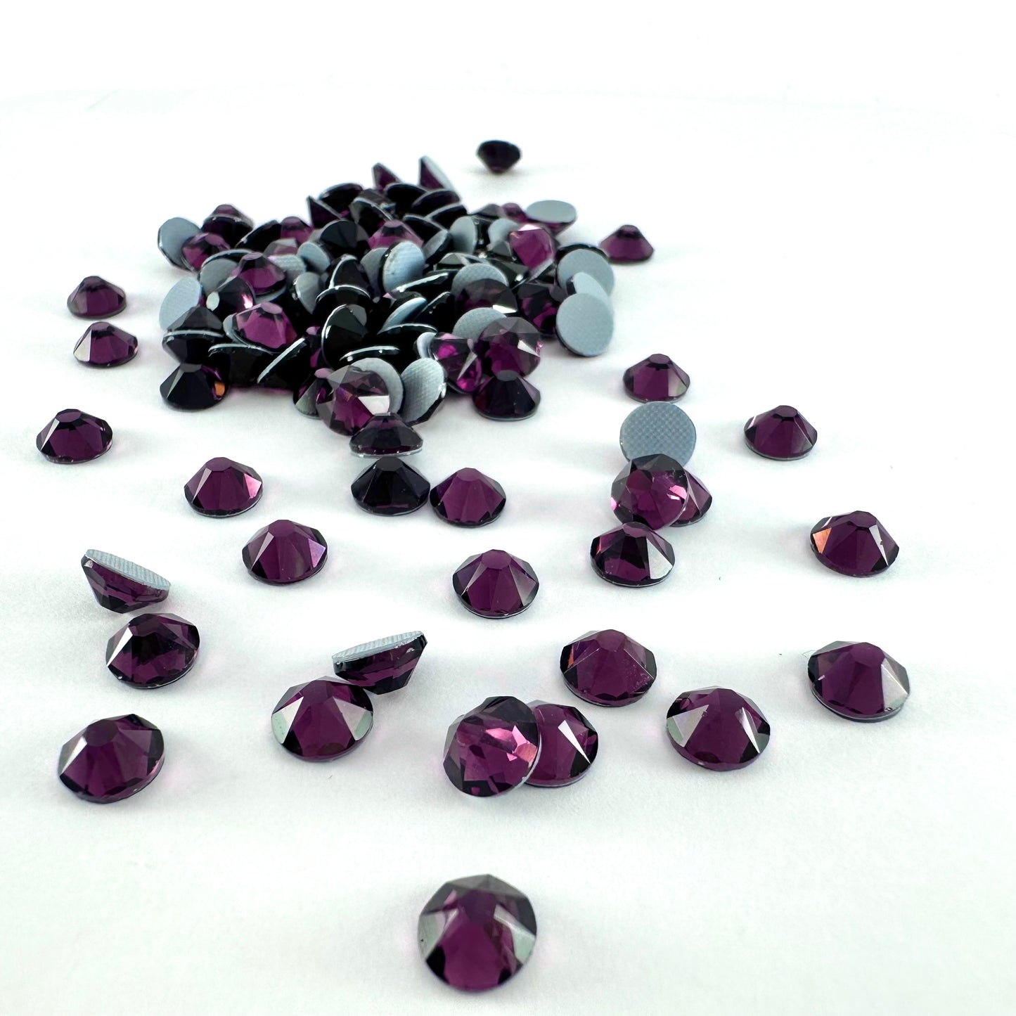 CLEARANCE - Apricus Amethyst Hotfix Rhinestone