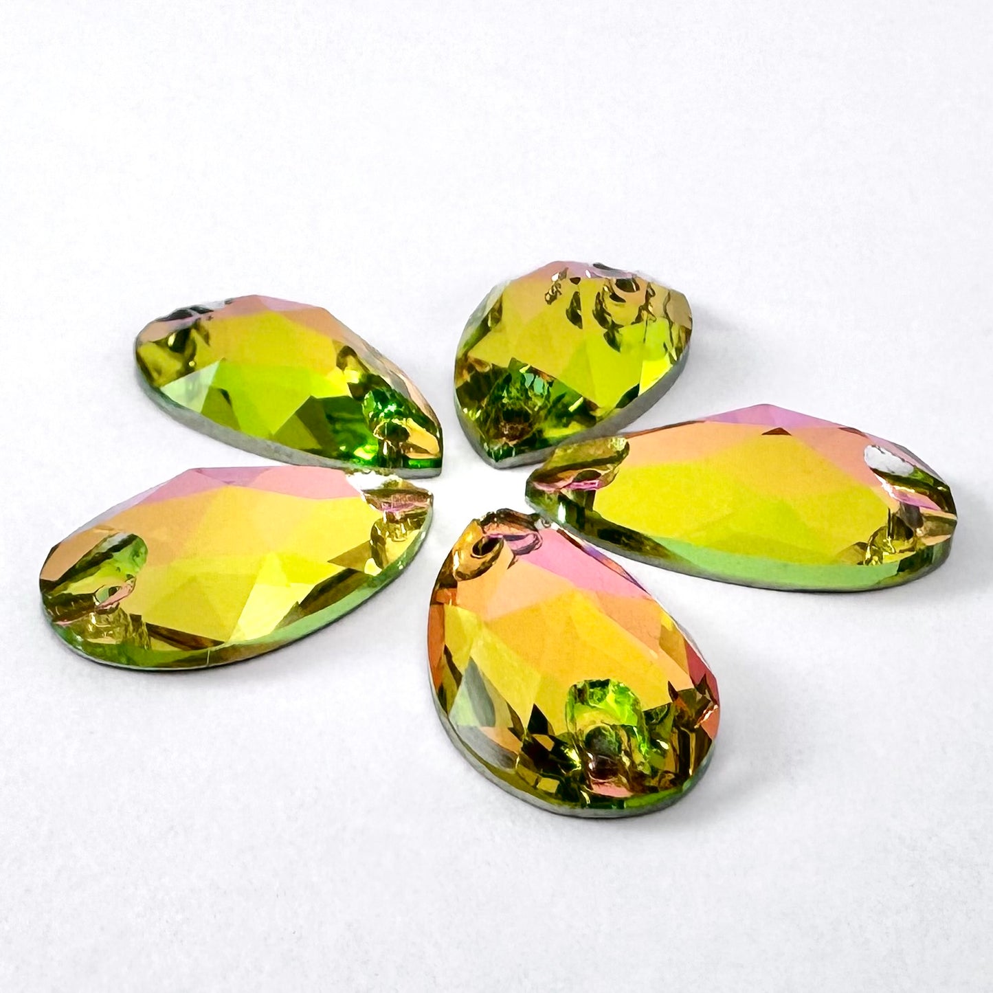 Vitrail Rose Glass Teardrop