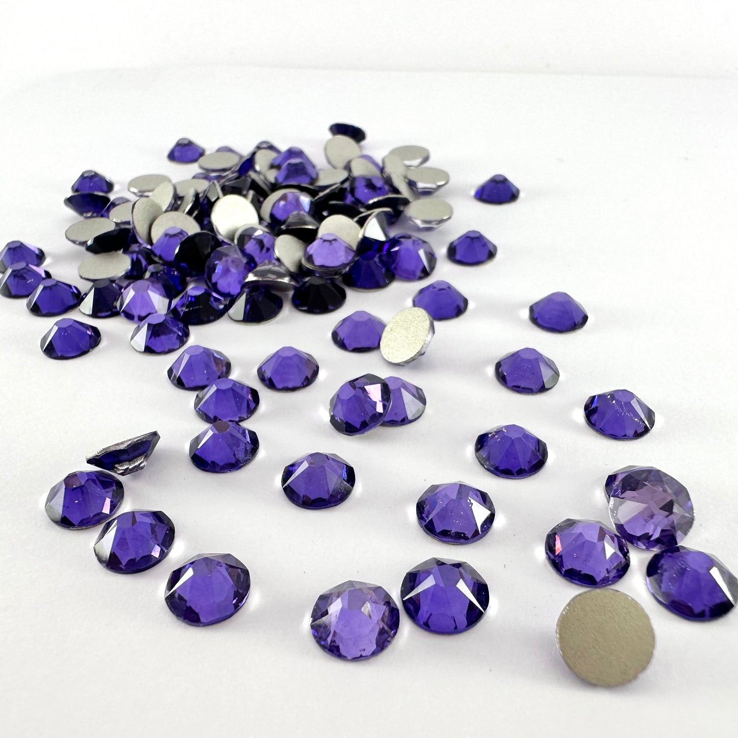 Apricus Tanzanite Rhinestone
