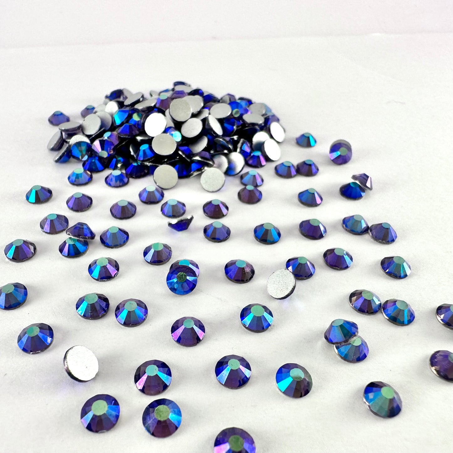 Tanzanite AB Rhinestone