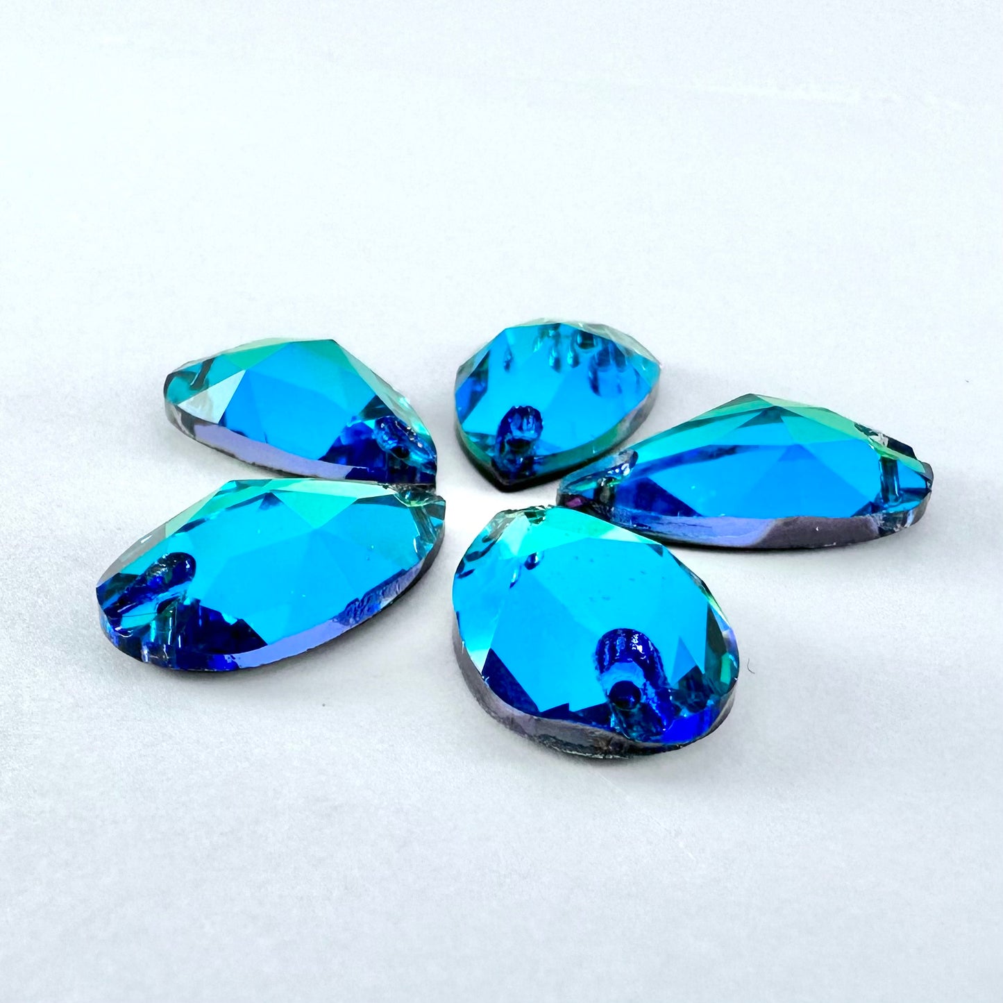 Peridot Sphinx Glass Teardrop