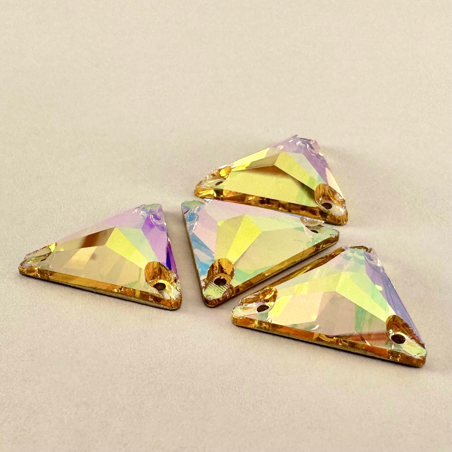 Lumen GE Light Topaz AB Triangle