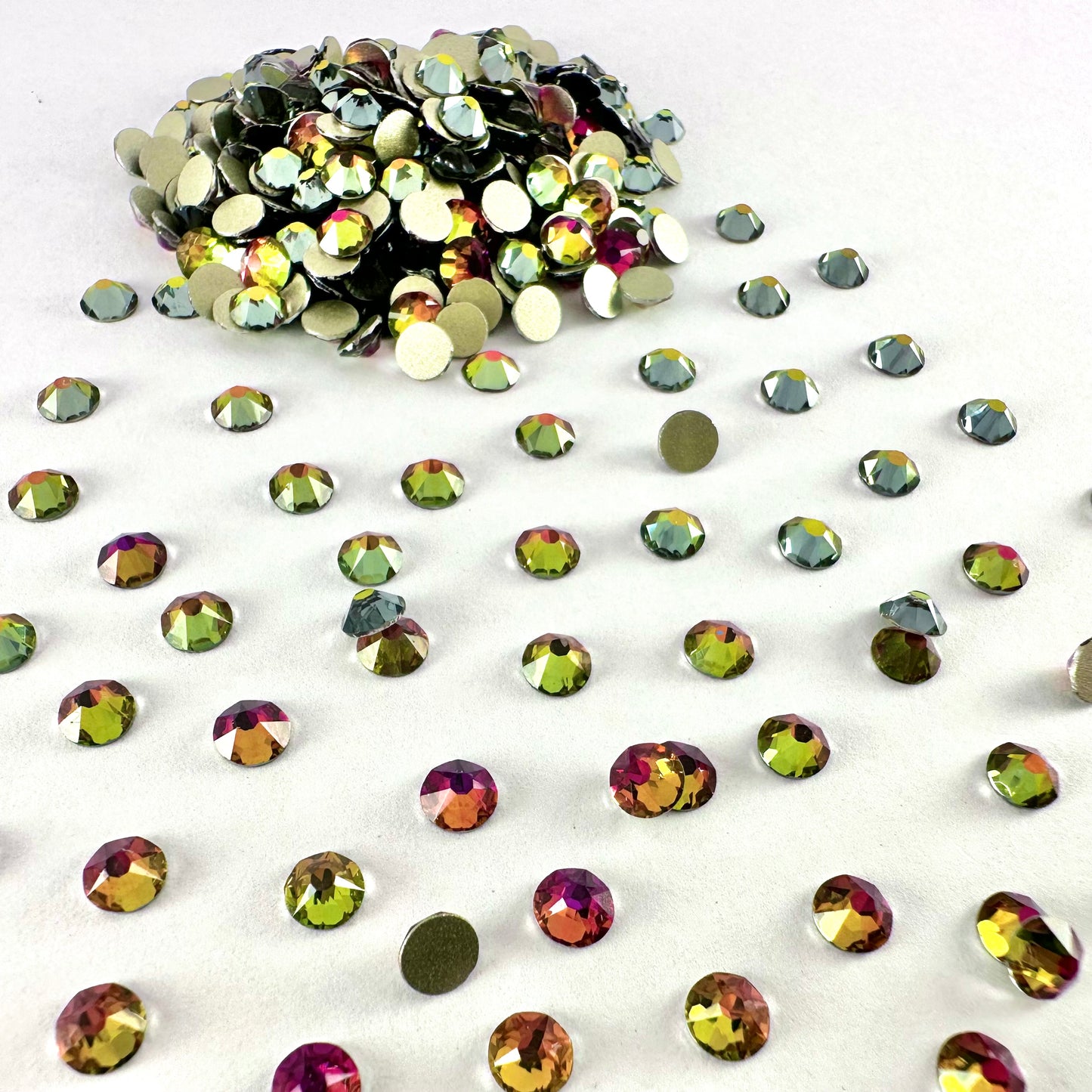Apricus Red Volcano Rhinestone