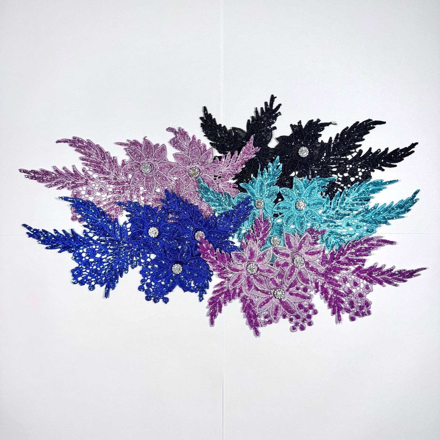 Delphi Small Lace Motif
