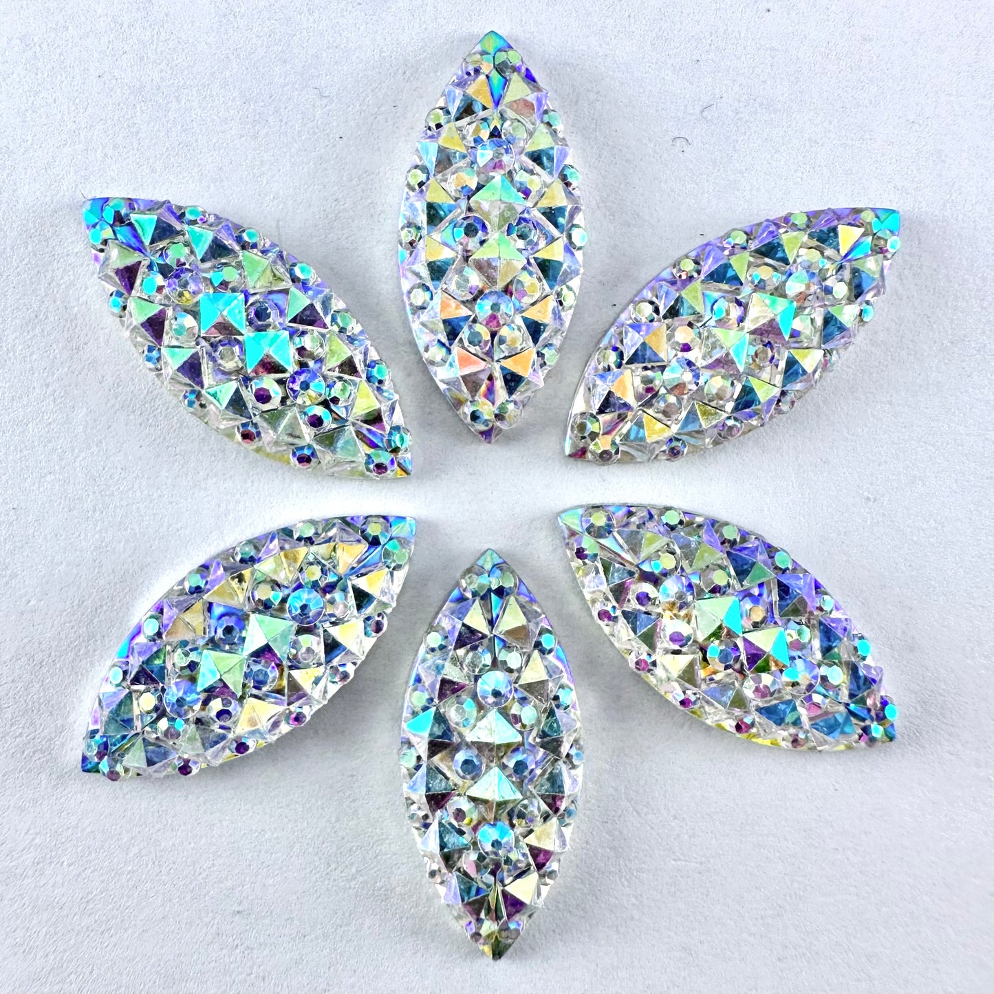 Crystal AB Acrylic Textured Horse-Eye