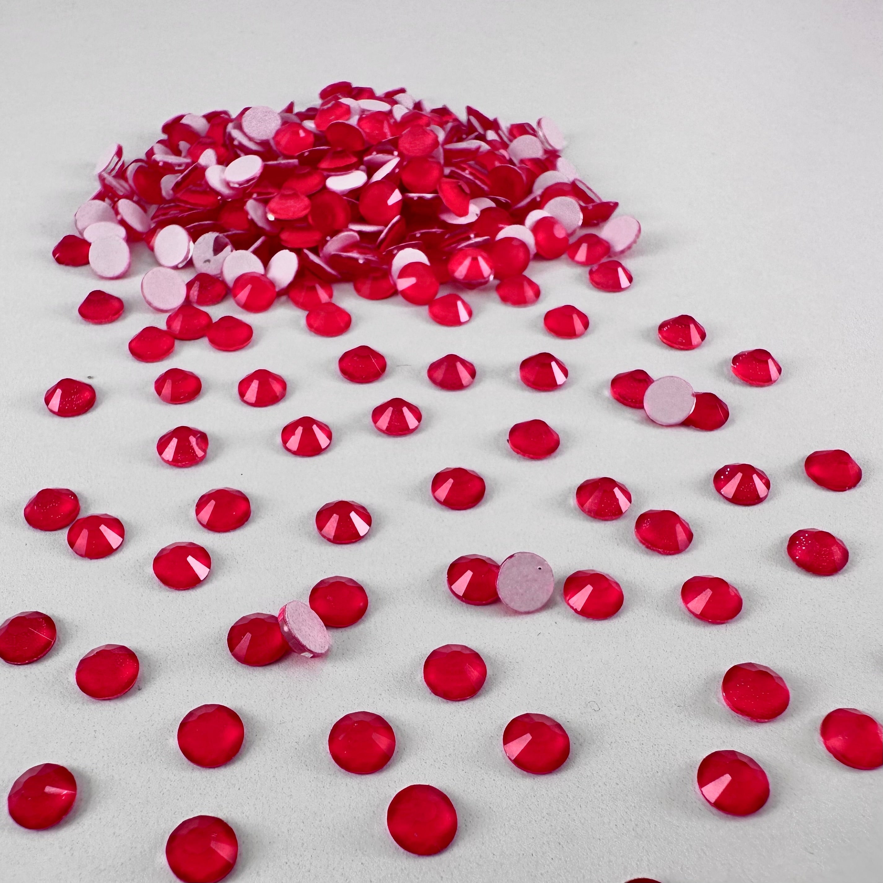 Neon Siam Rhinestone | Sparkle & Co. Crystals