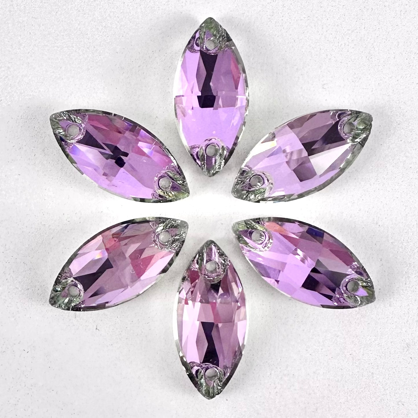 CLEARANCE - Vitrail Light Amethyst Glass Navette