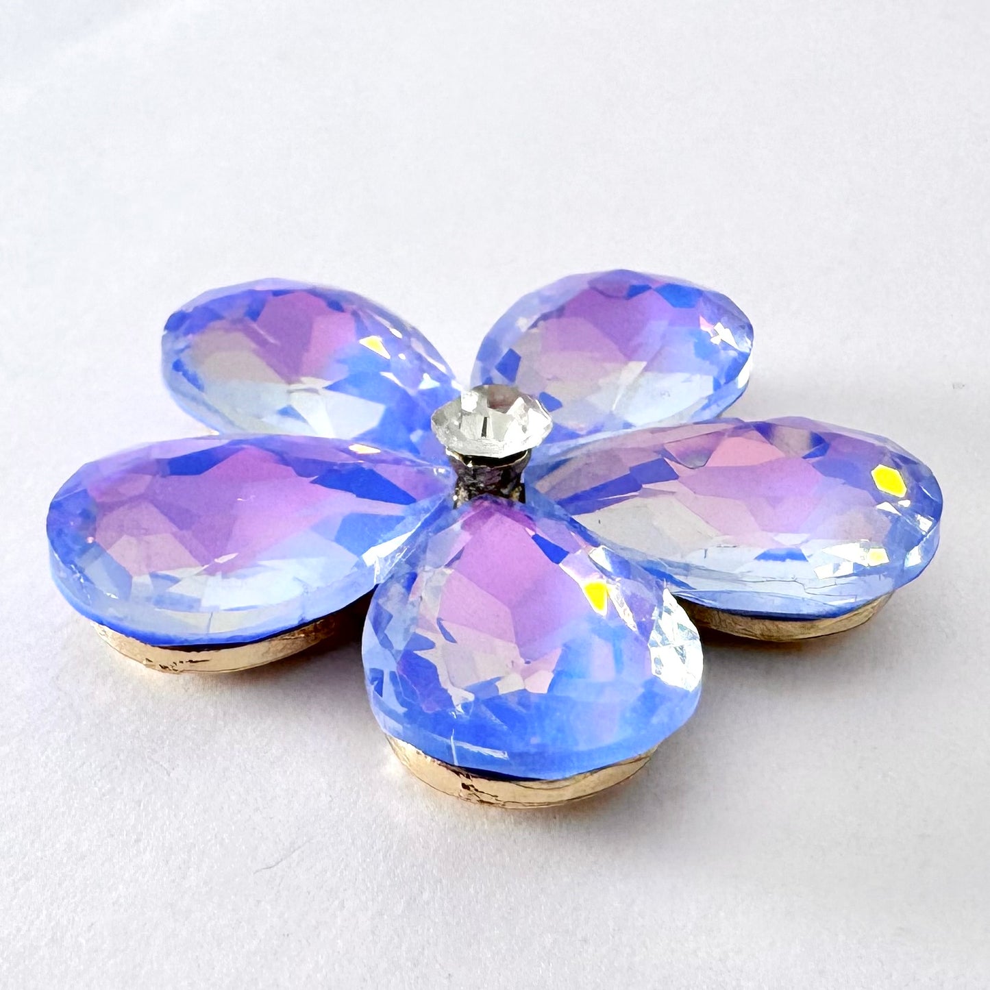 Light Sapphire Glass Teardrop Flower