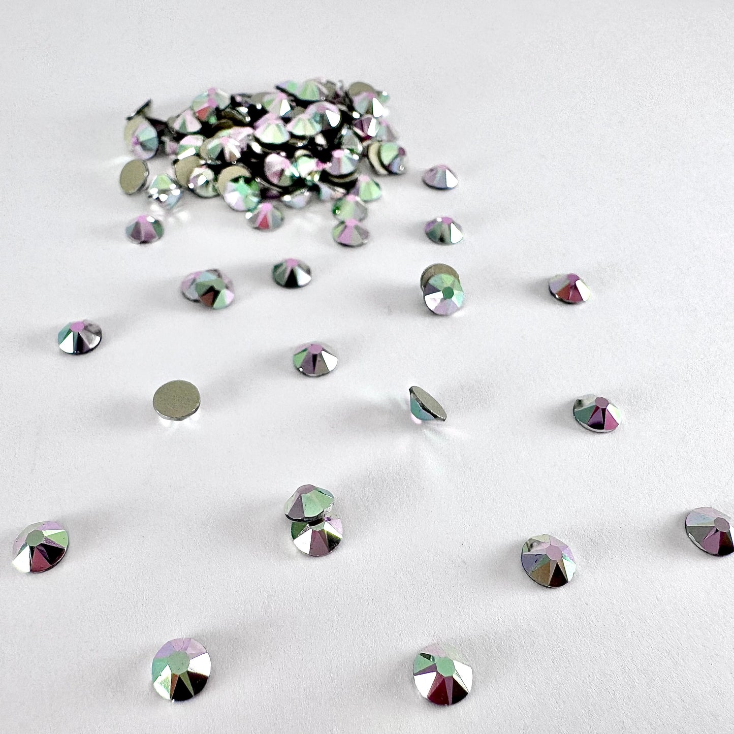 Apricus Metallic Pink Green Rhinestone
