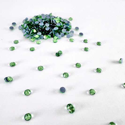 CLEARANCE - Apricus Peridot Hotfix Rhinestone