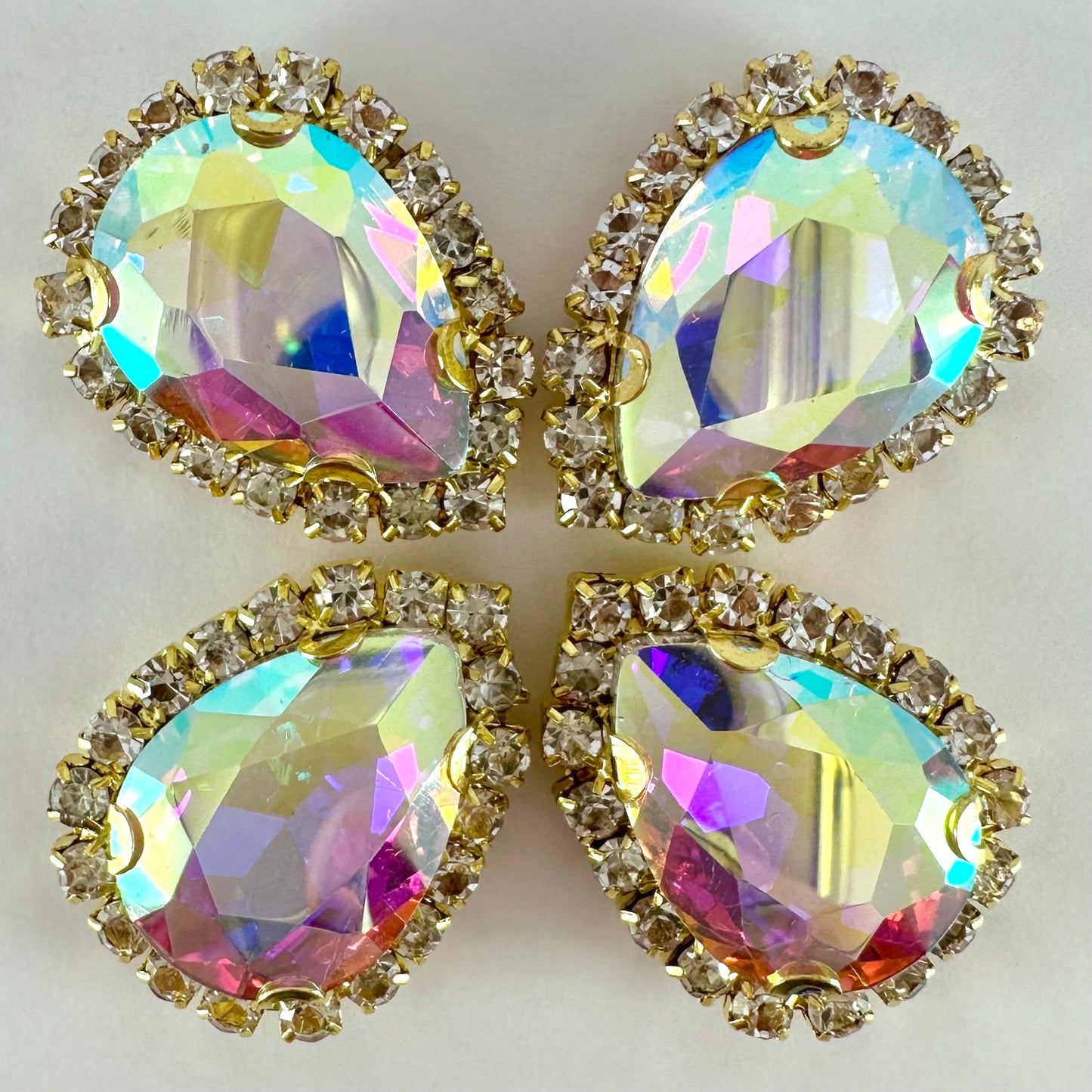 Buckle Edge Crystal AB Teardrop - Gold Setting