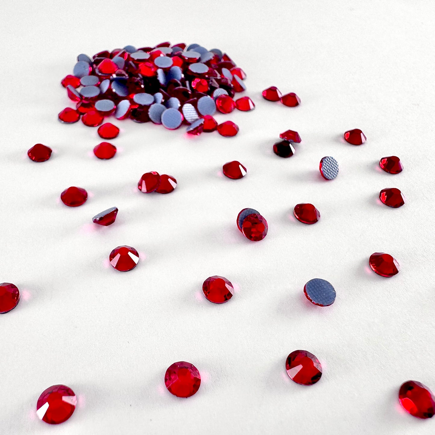 CLEARANCE - Light Siam Hotfix Rhinestone