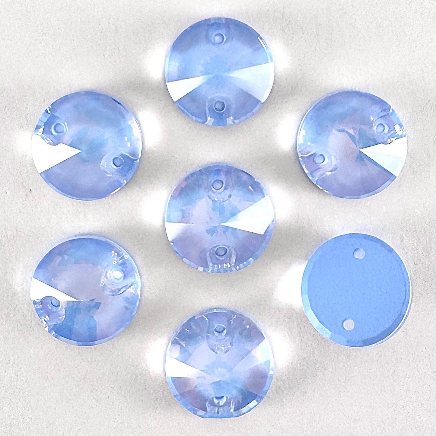 Light Sapphire AM Glass Rivoli