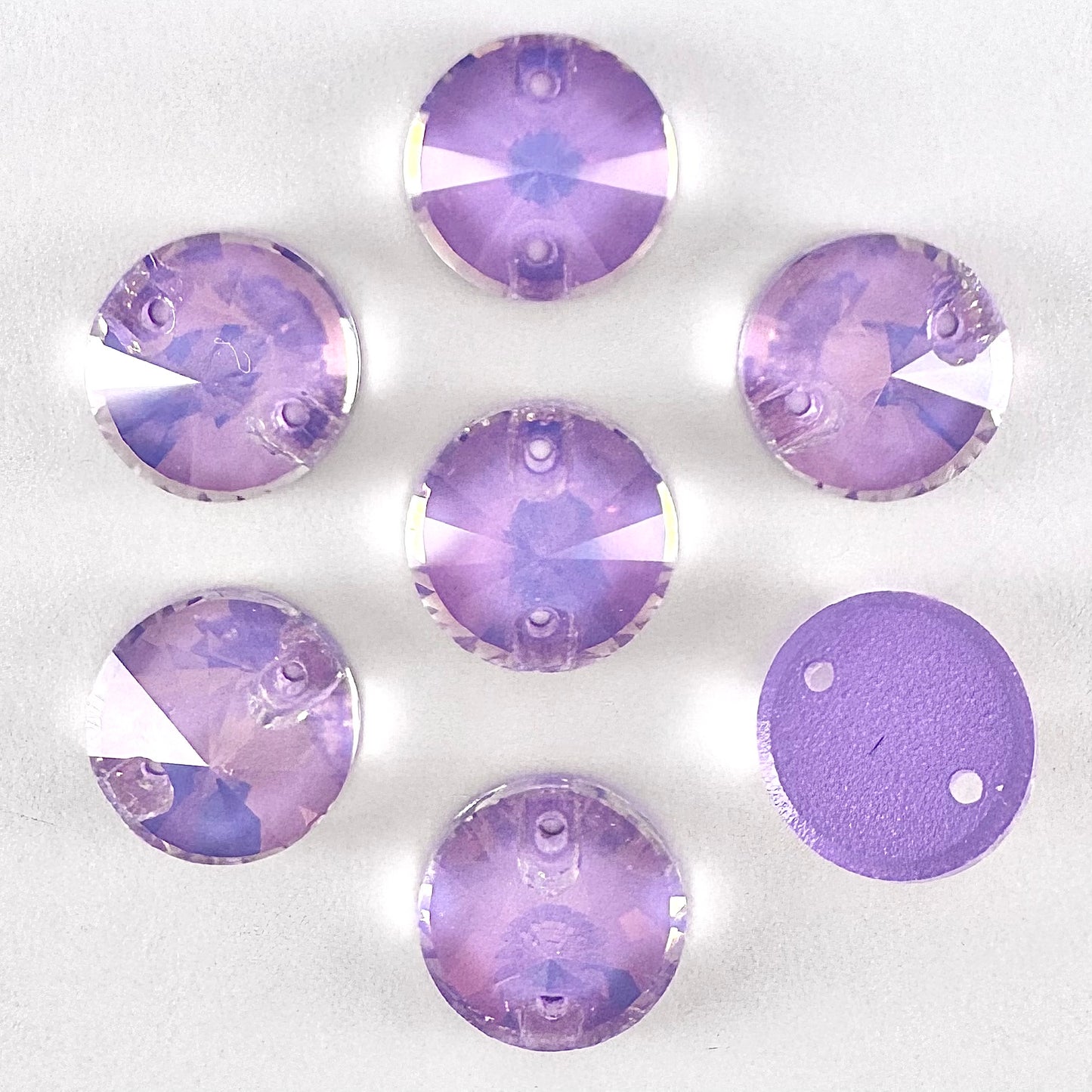 Light Amethyst AM Glass Rivoli