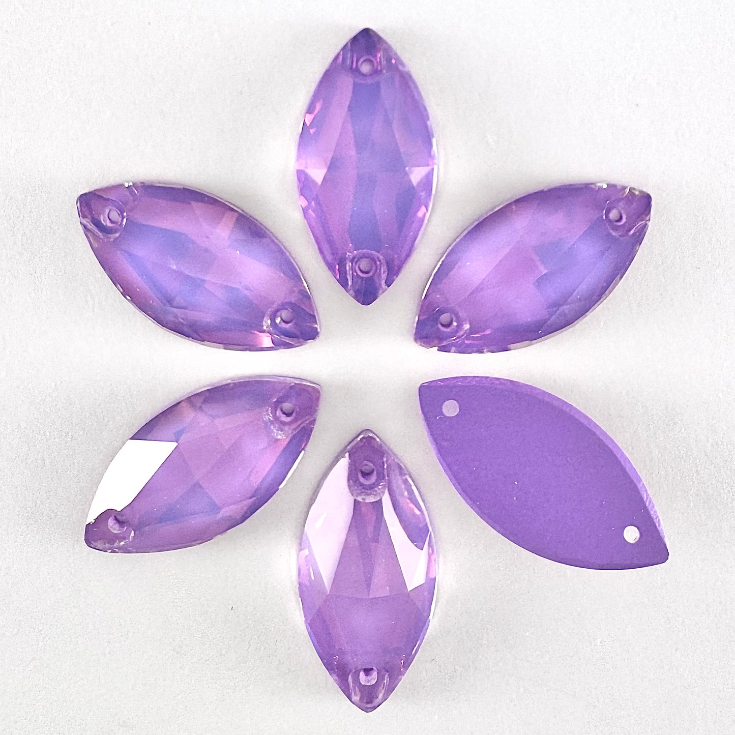 Light Amethyst AM Glass Navette