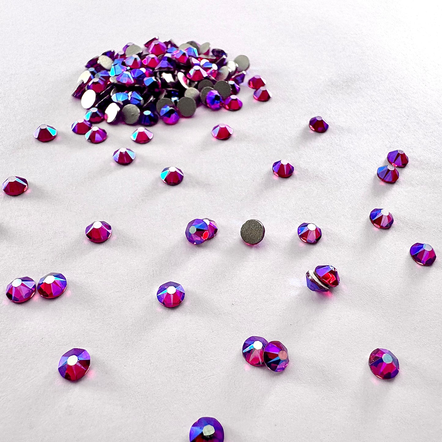 Apricus Light Siam Shimmer Rhinestone