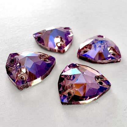 Light Amethyst MO Glass Trilliant