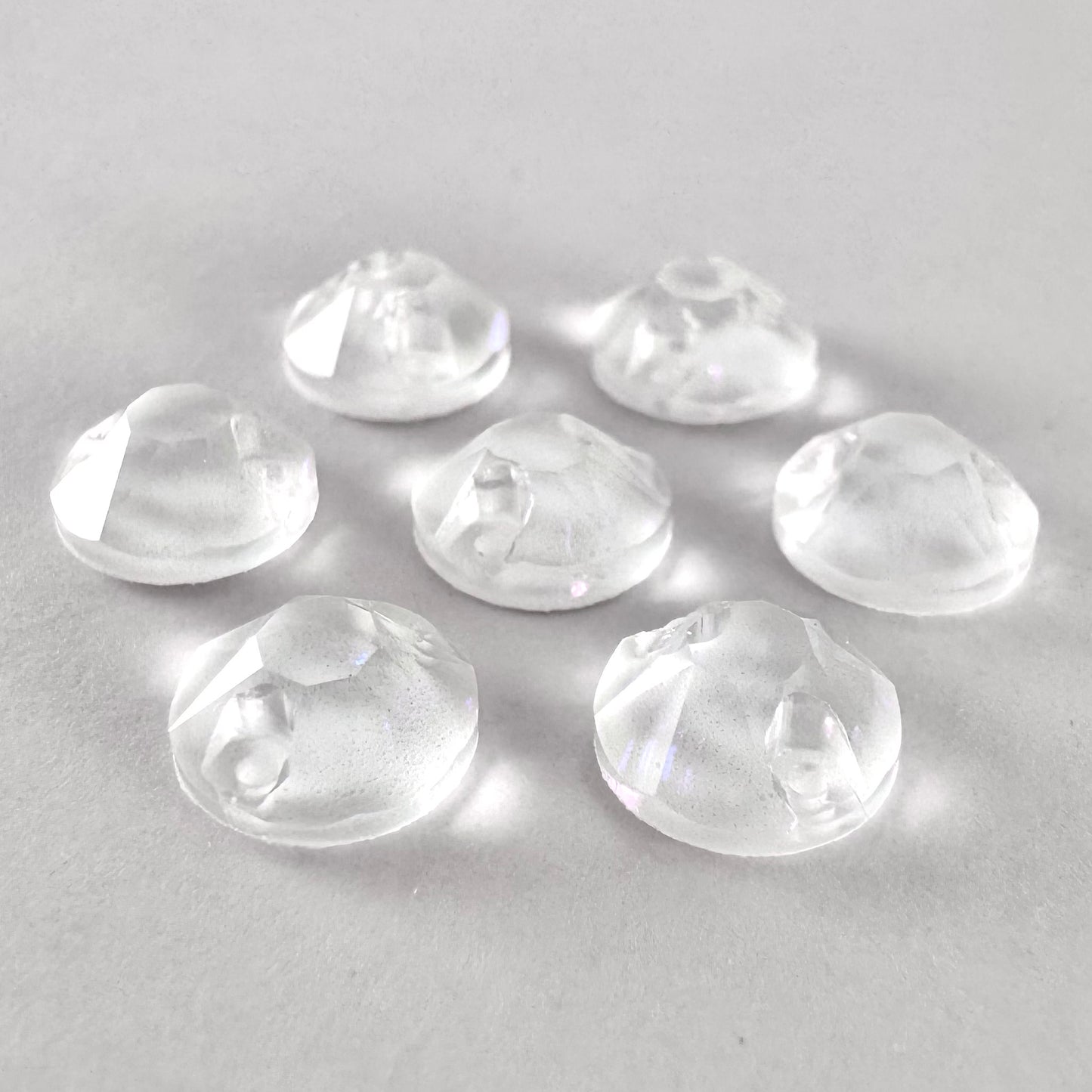 Luminous Neon White Glass Rivoli (3288 facet)