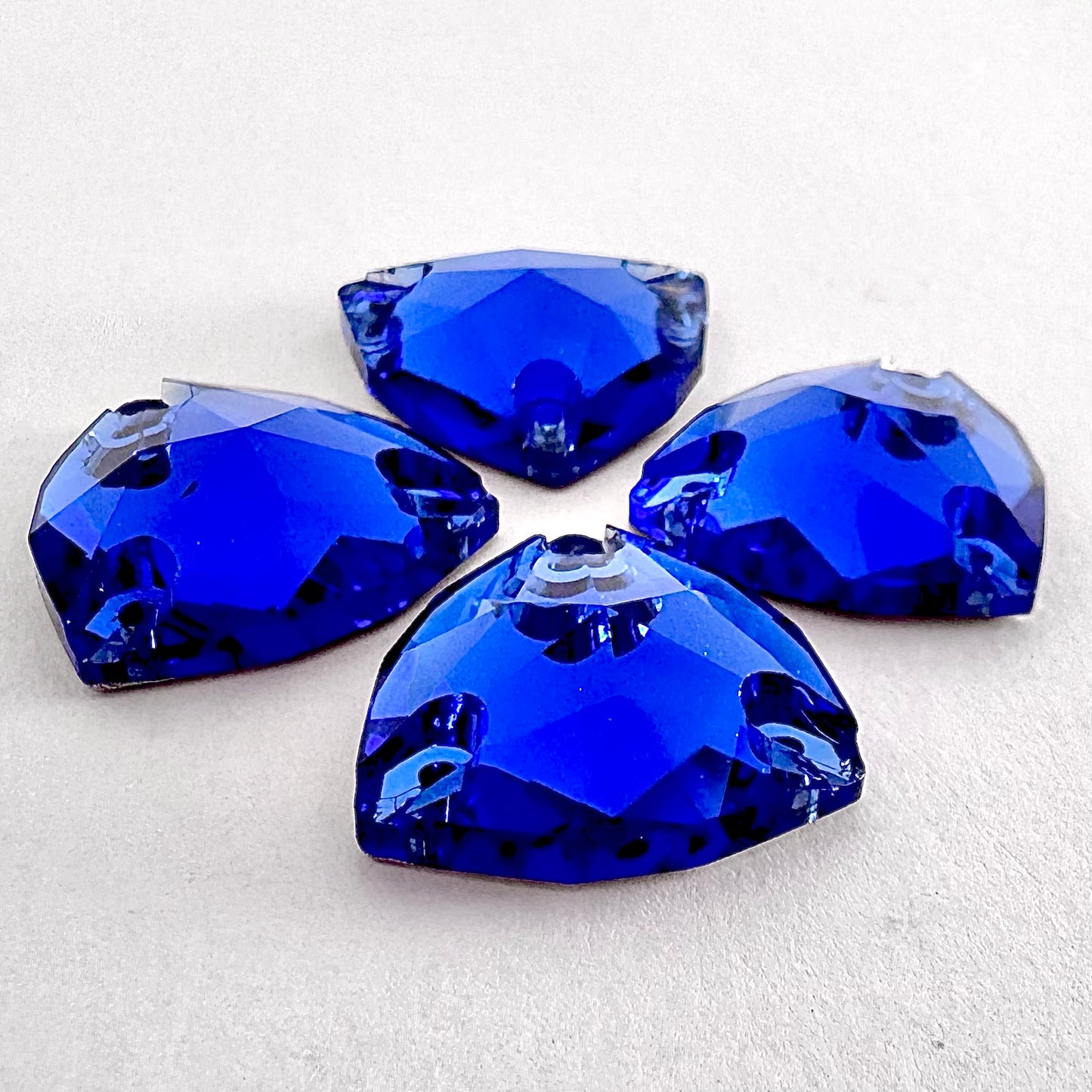 Sapphire Glass Trilliant
