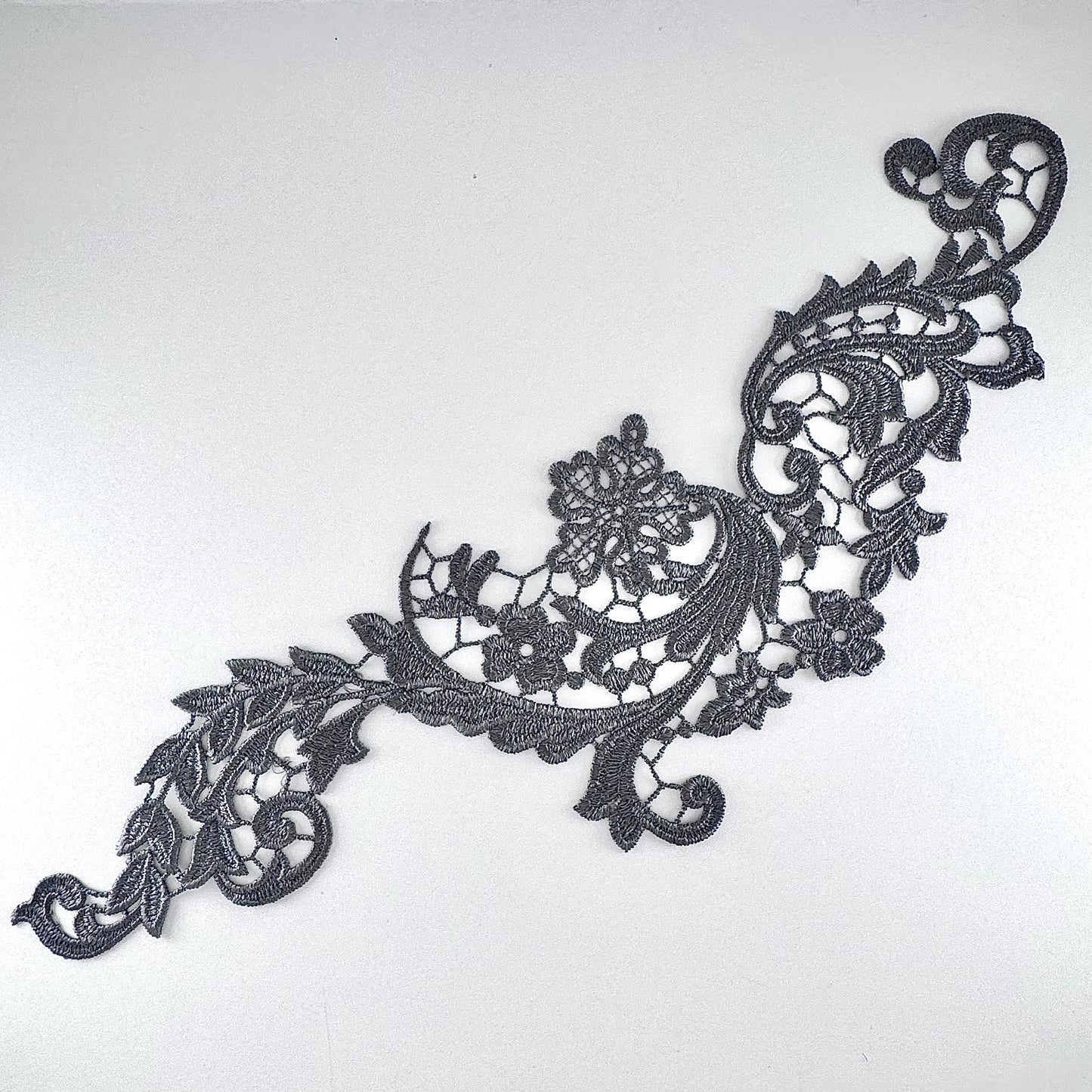 Diana Lace Motif
