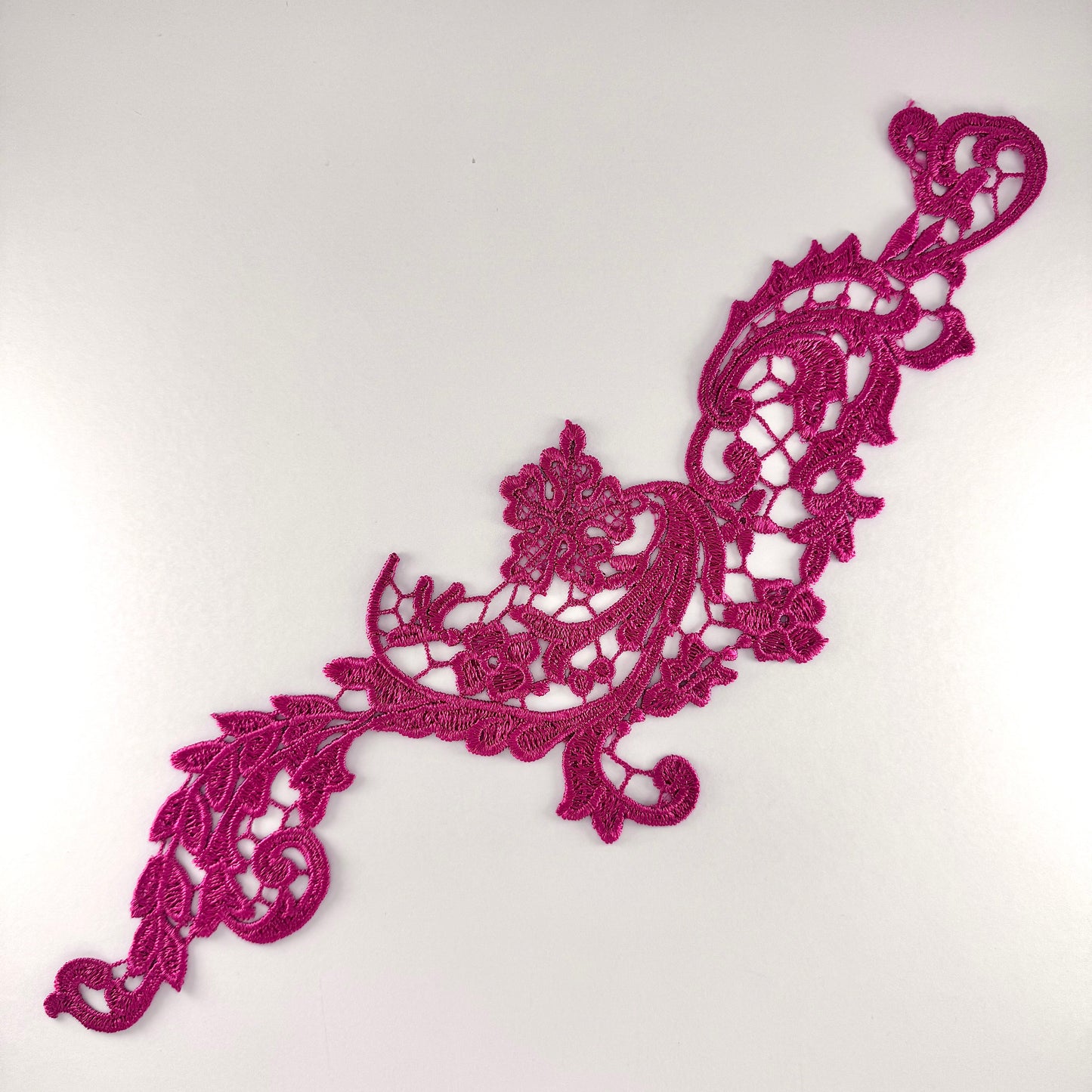 Diana Lace Motif
