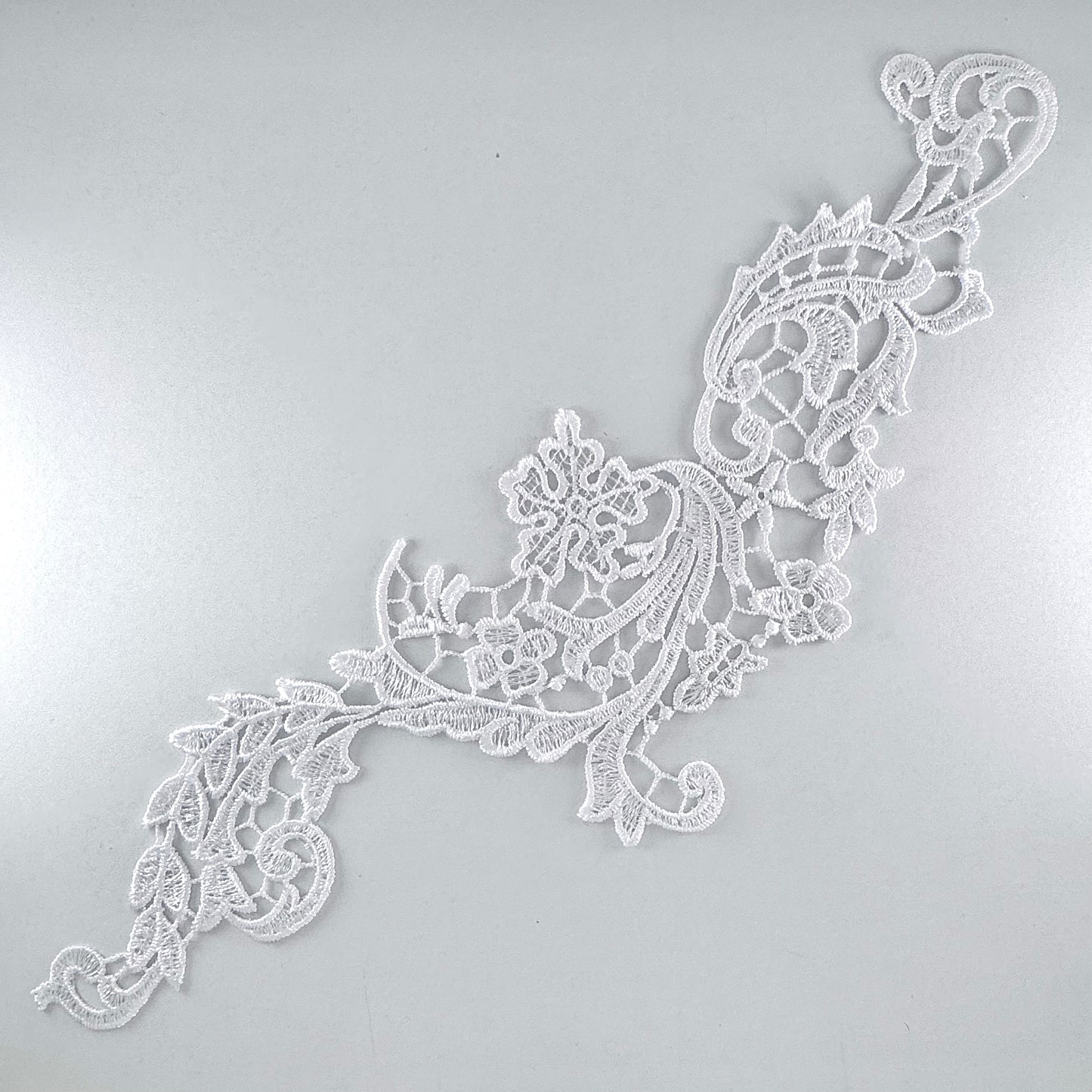 Diana Lace Motif