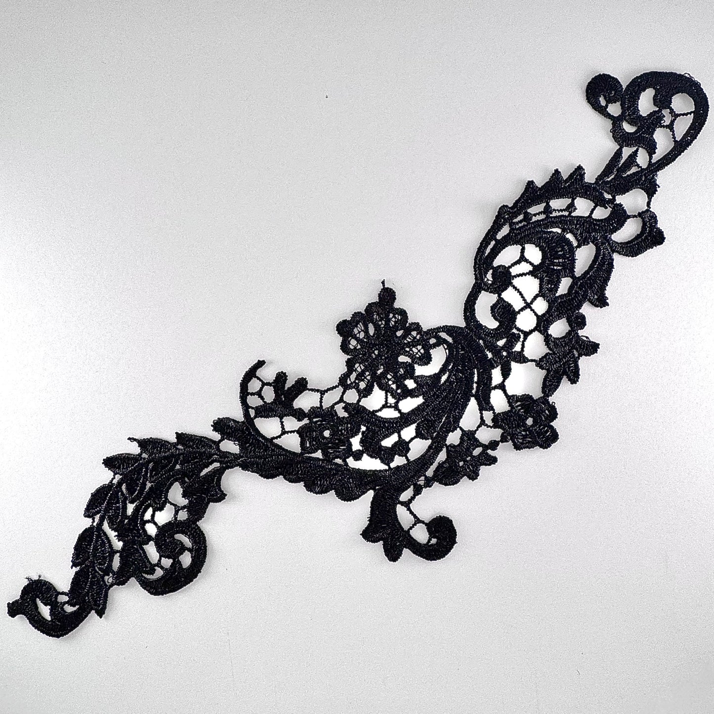 Diana Lace Motif