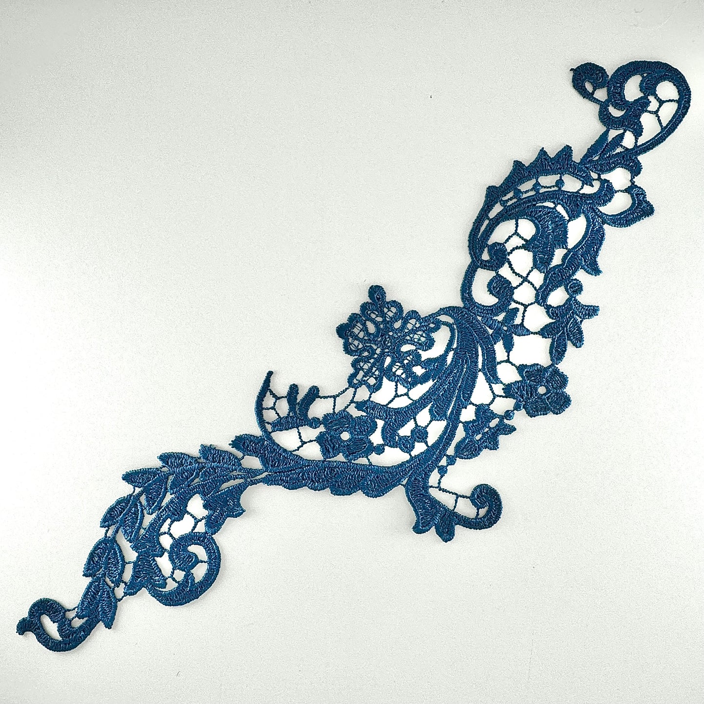 Diana Lace Motif
