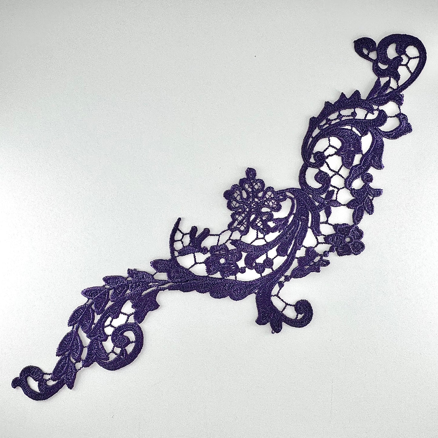 Diana Lace Motif
