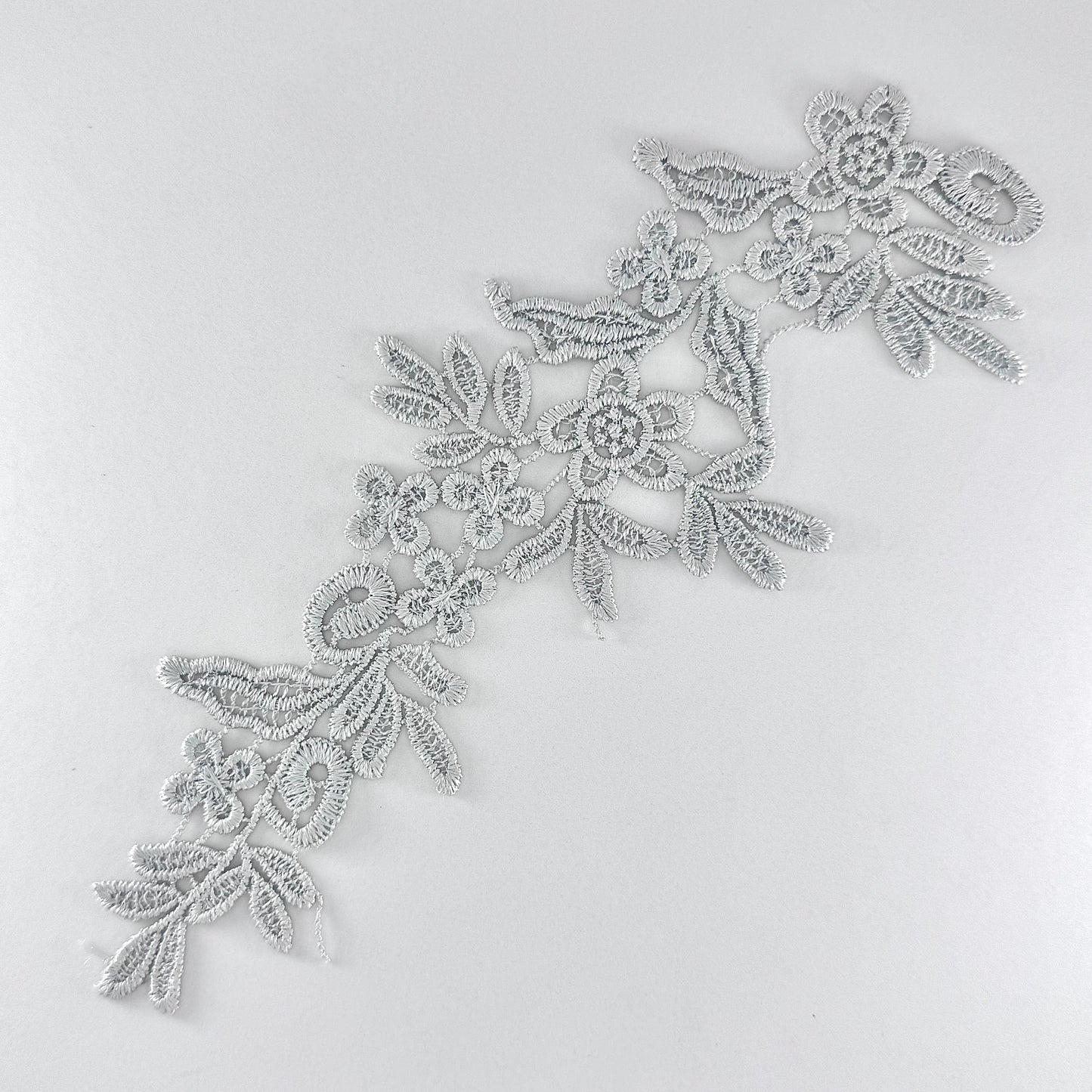 Isla Lace Motif