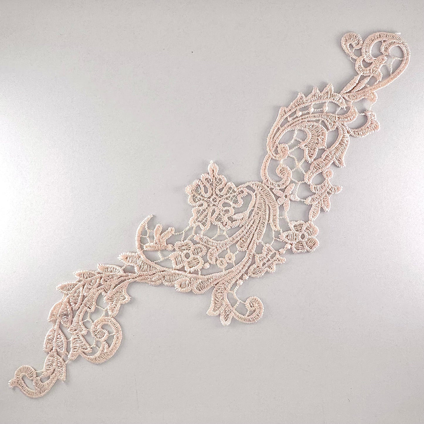 Diana Lace Motif