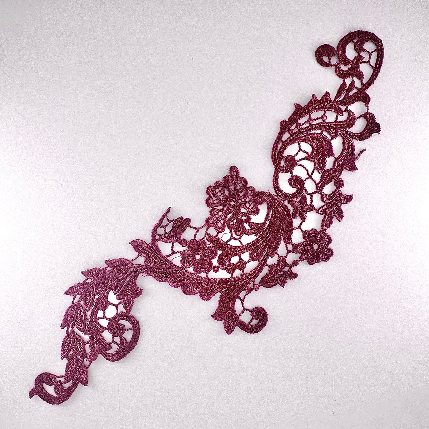 Diana Lace Motif