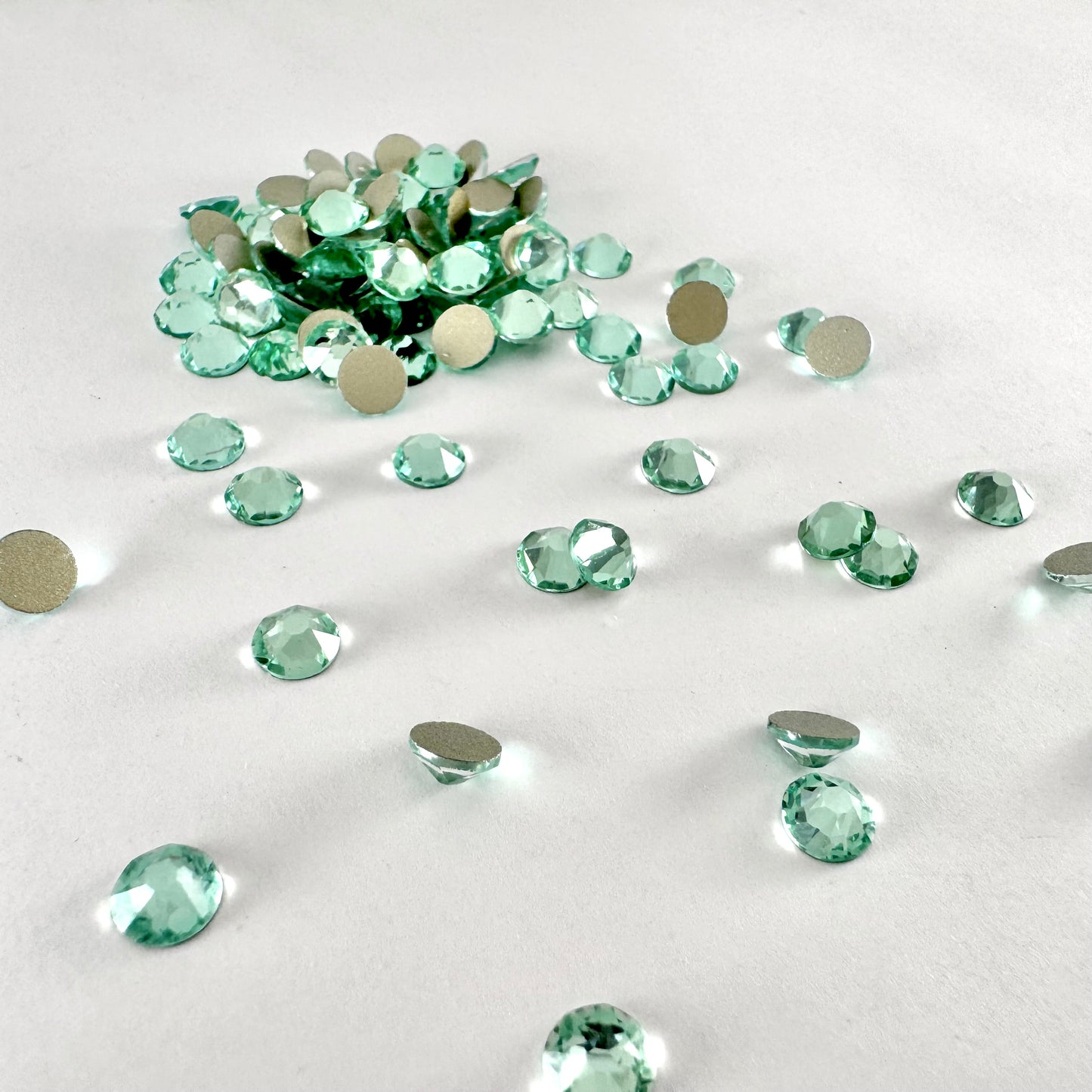 Apricus Mint Green Rhinestone