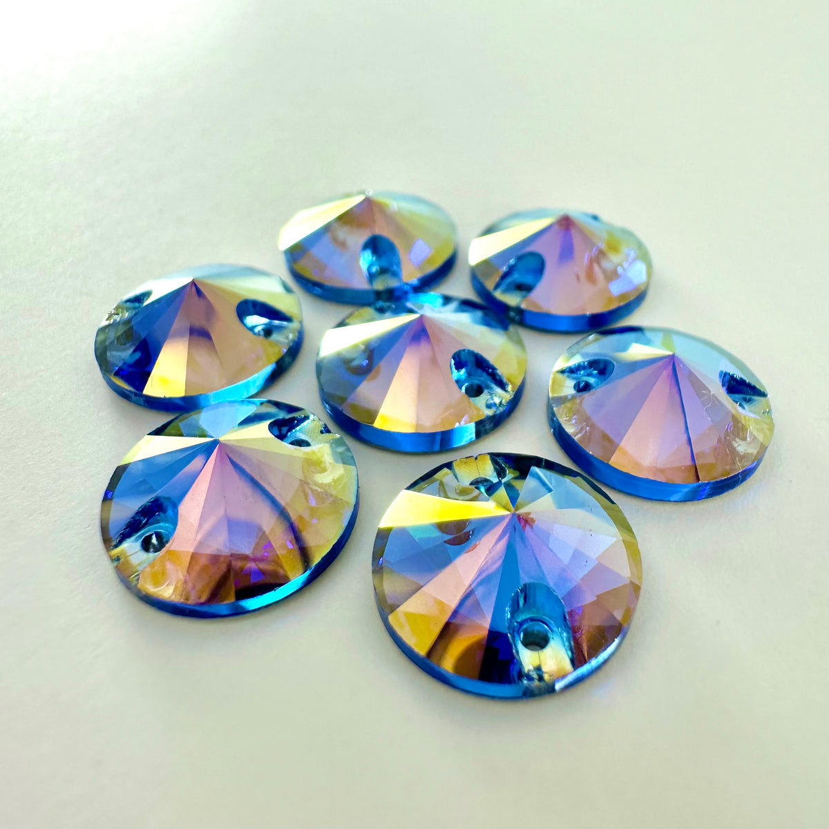 Sapphire LA Glass Rivoli